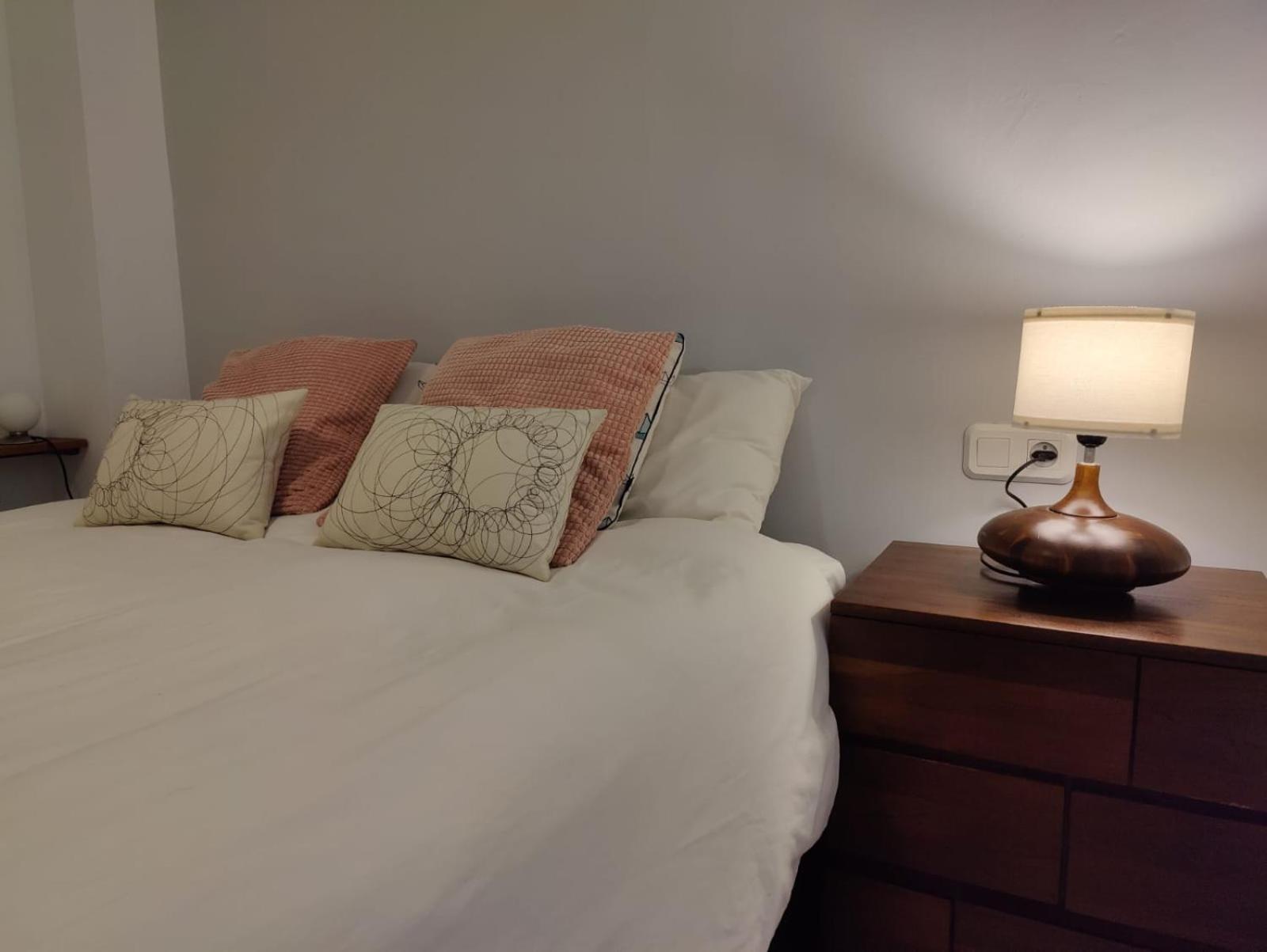 Luminoso Apartamento Exterior Con Balcon Y Patio En Centro Historico Feria-Alameda Sewilla Zewnętrze zdjęcie