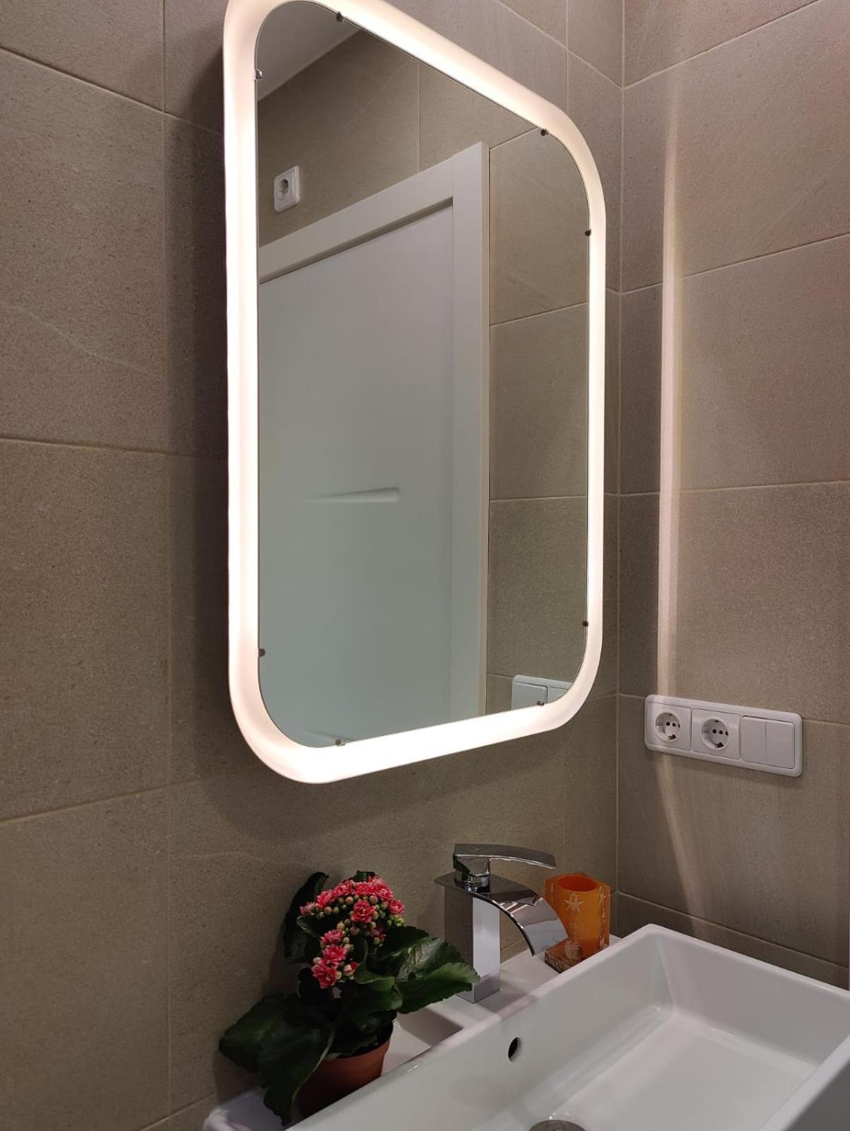 Luminoso Apartamento Exterior Con Balcon Y Patio En Centro Historico Feria-Alameda Sewilla Zewnętrze zdjęcie